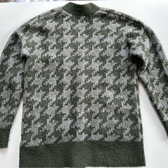 Madewell Allston Houndstooth Double-button Wool Blend Oversized Cardigan Sweater - Picture 9 of 13